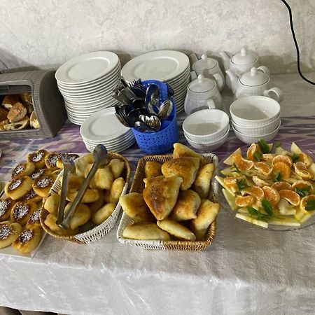 Barhat Hotel Taszkent Zewnętrze zdjęcie