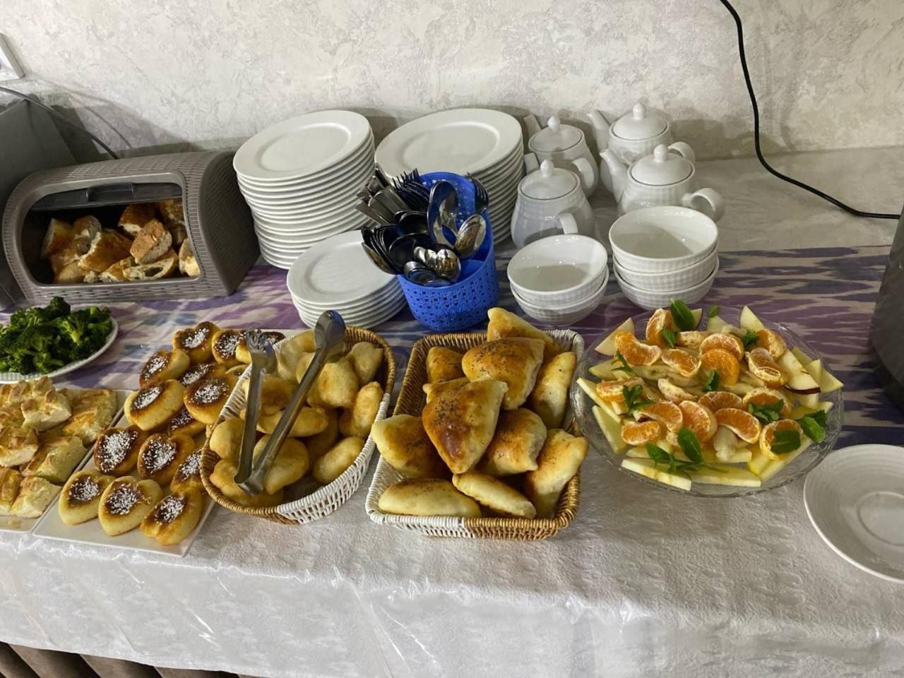Barhat Hotel Taszkent Zewnętrze zdjęcie